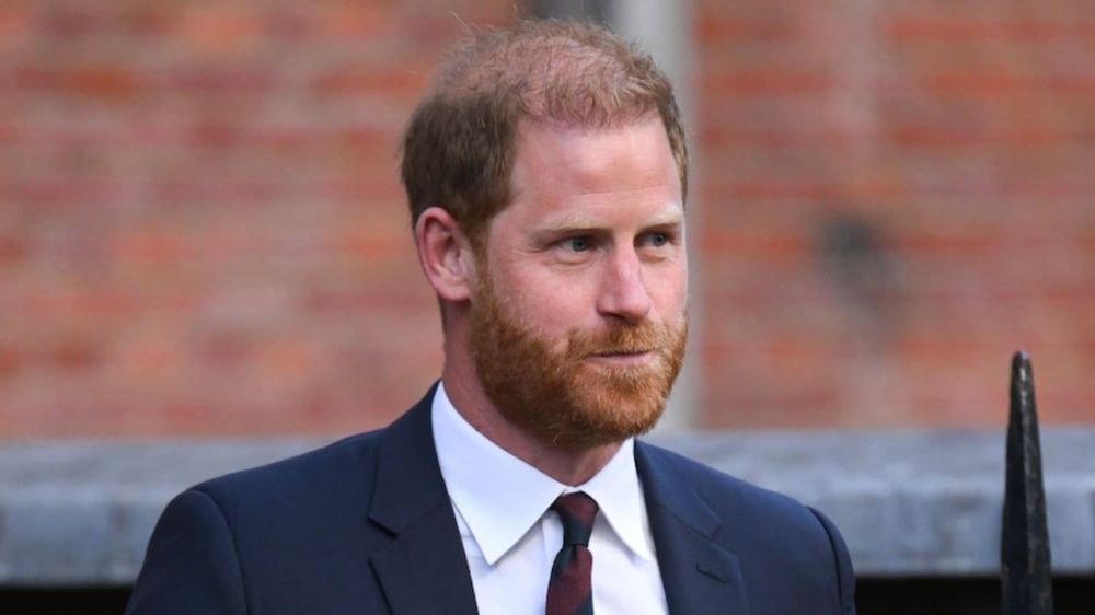Le prince Harry poursuivi par Camille Cottin : arrestation musclée devant les grilles de sa propriété