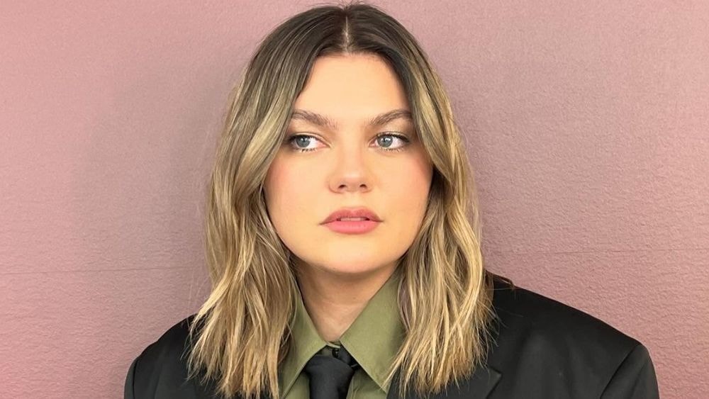 Eurovision 2025 : Louane craque à quelques semaines du concours : "J'ai vomi…"