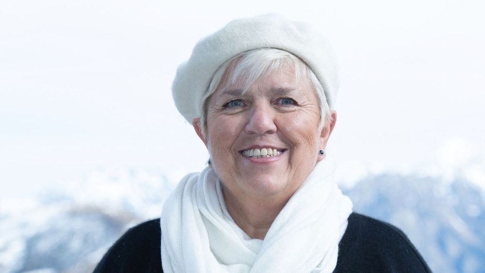 Mimie Mathy mariée à un vigneron : voici le tarif inattendu d'une bouteille de vin signée Benoist Gérard