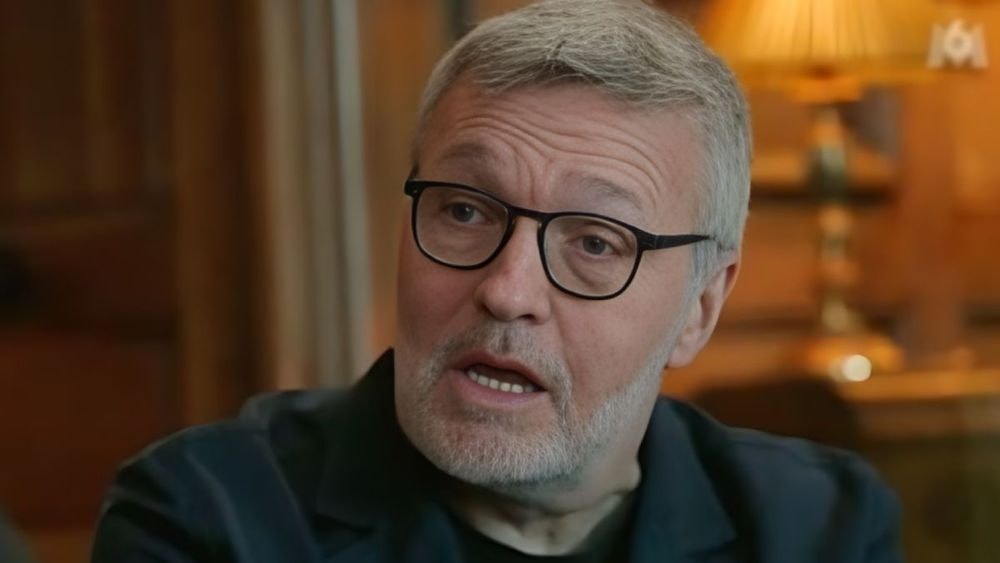 À 61 ans, Laurent Ruquier (Les Traîtres) vide son sac sur les homos en France : "Ce n'est plus aussi...