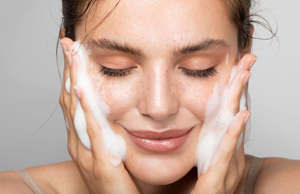 Ce gel nettoyant, à retrouver en pharmacie, serait le meilleur pour les peaux sèches