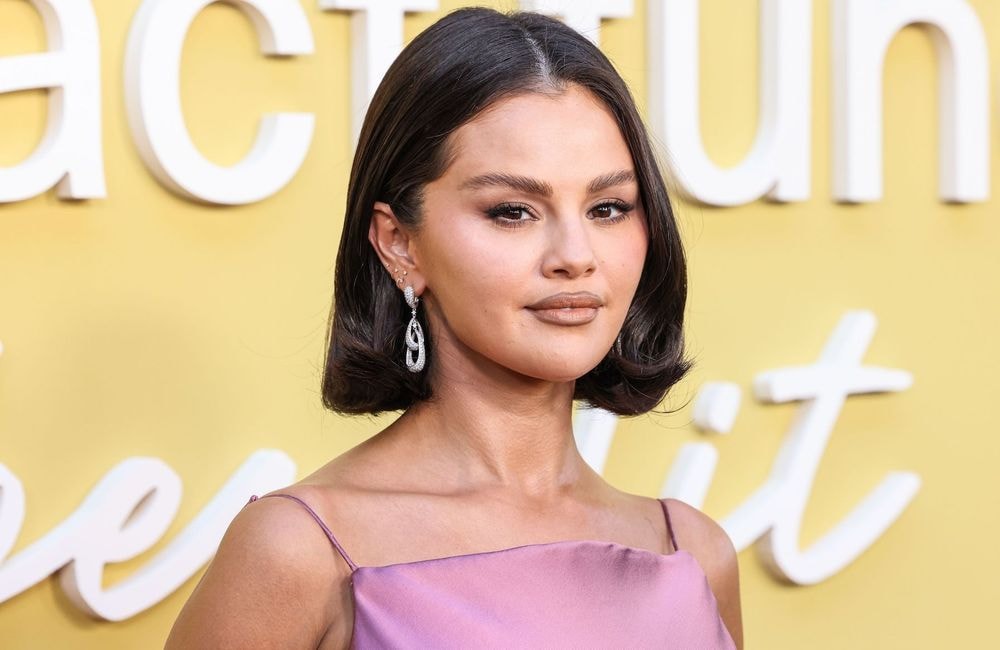 Selena Gomez, fière d’être « Mrs. Blanco », dévoile une nouvelle série de photos avec son époux