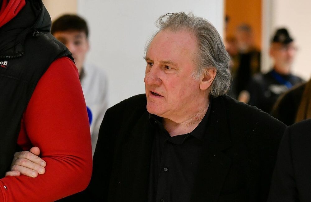« Complément d’enquête » sur Gérard Depardieu : ce que l’on sait du procès fixé au 2 octobre
