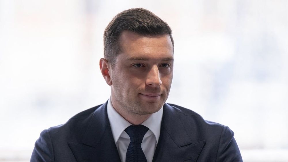 Jordan Bardella : scandale financier autour de sa belle-mère Camilla de Bourbon des Deux-Siciles, des milliers d'euros à la clé