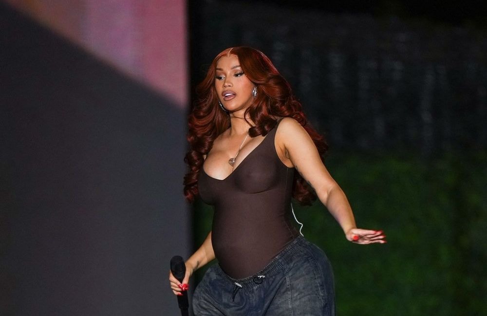 Cardi B, mère comblée : elle annonce avoir donné naissance à son quatrième enfant