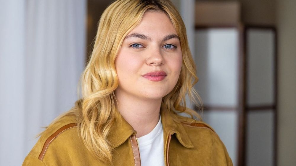 Louane : cette chanteuse qui a participé à l'Eurovision, la met en garde : "J'espère qu'elle terminera deuxième"