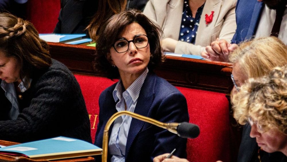Rachida Dati : « La levrette, il ne sait pas ce que c’est », elle tacle Gérard Larcher sur Skyrock