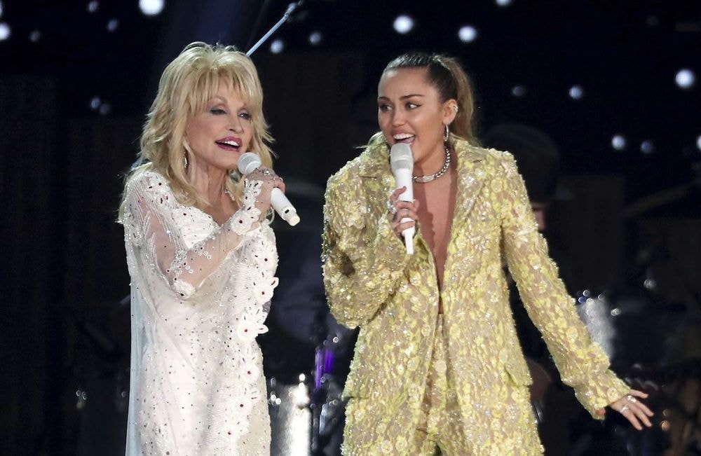 Dolly Parton, affaiblie par sa santé : ce message inquiétant de sa soeur