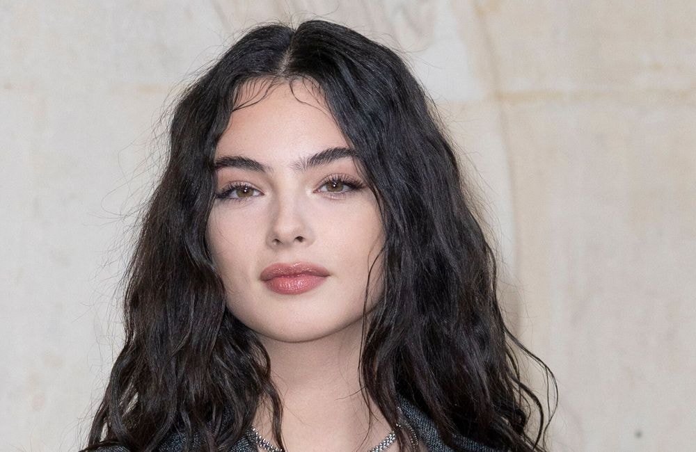 Deva Cassel : la fille de Monica Bellucci hypnotise la Fashion Week de Paris