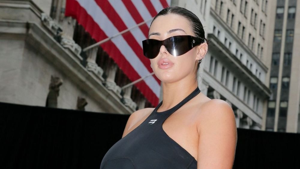 Bianca Censori : la femme de Kanye West se promène nue dans les rues de Paris