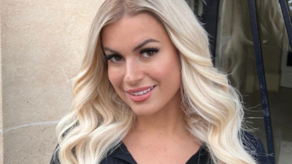 "Je me sens si bien" : Carla Moreau, de nouveau en couple depuis son divorce ? Ses confidences intriguent !