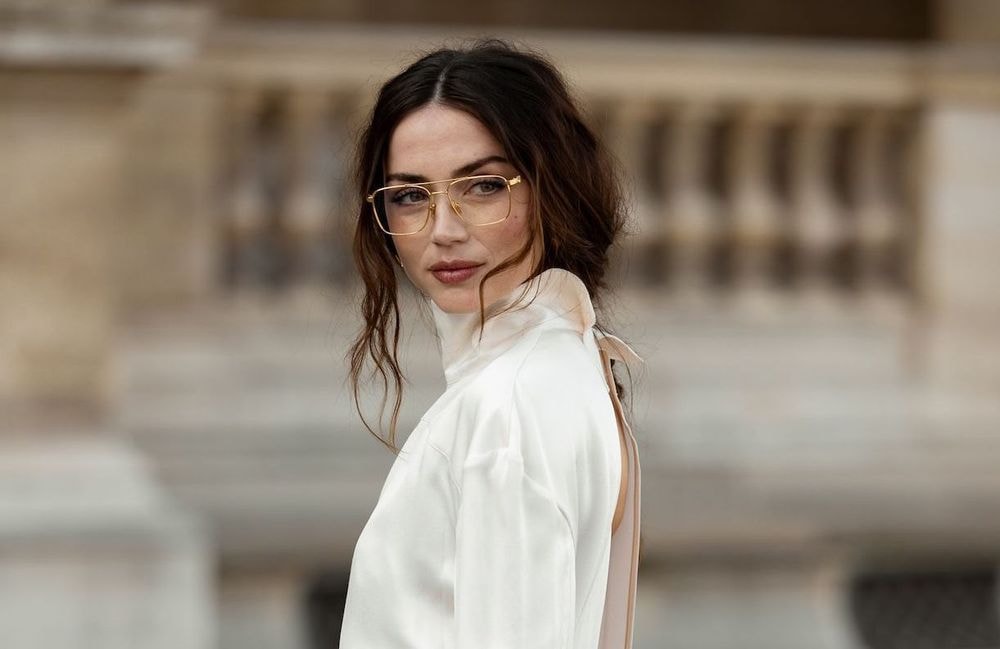 « Moi depuis que j’ai compris que j’avais des fashion boobs » : la tendance TikTok qui célèbre les petites poitrines