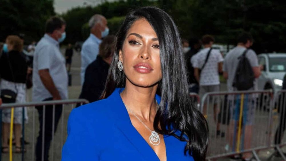 Ayem Nour : ce célèbre candidat des Marseillais de qui elle est aperçue très proche !
