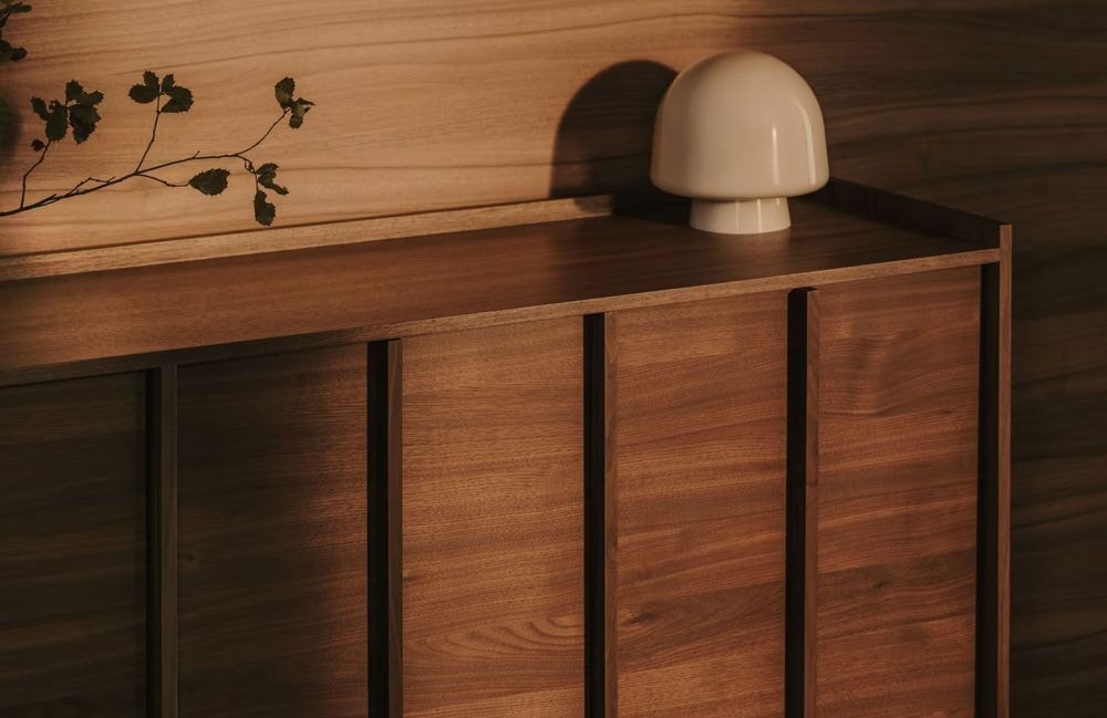 Voici toutes nos astuces pour estomper les rayures sur un meuble en bois