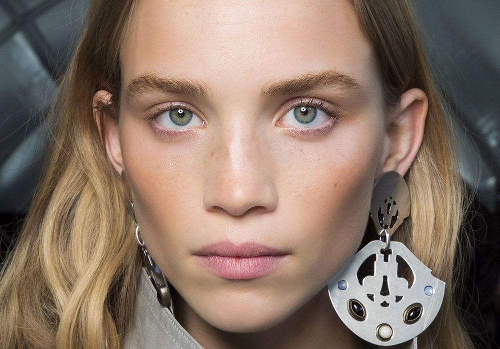 Rougeurs au visage : 5 causes que vous ignoriez peut-être