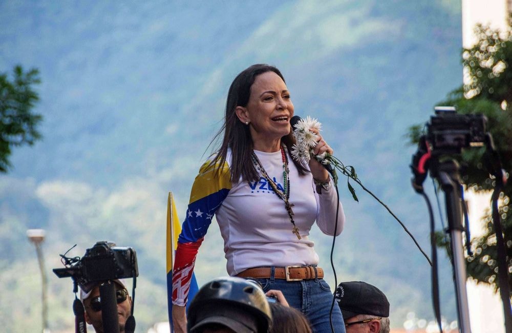 Qui est Maria Corina Machado, l’opposante vénézuélienne, qui dit vouloir partager son Nobel de la paix avec Trump ?