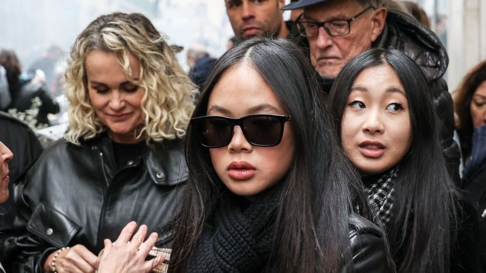Joy et Jade, à 16 et 20 ans, "un poison" pour le clan Hallyday : leur frère David tranche face aux critiques