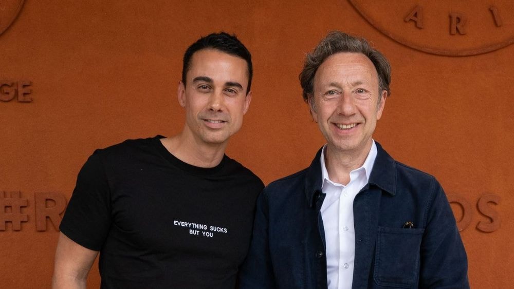 Stéphane Bern : ses confidences franches sur son compagnon, de 20 ans son cadet, "Yori m'oblige"