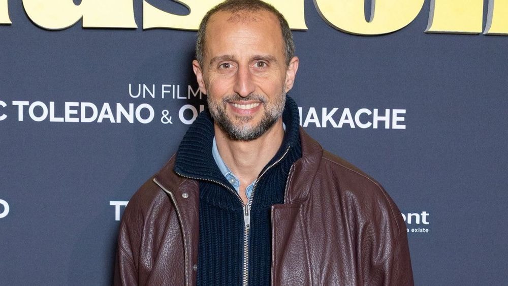 Arié Elmaleh révèle souffrir de la concurrence avec son frère Gad Elmaleh : “Bien meilleur acteur que…”