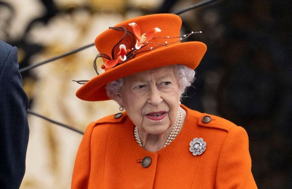 Elisabeth II atteinte d’un cancer ? Les révélations de Boris Johnson sur les causes de son décès