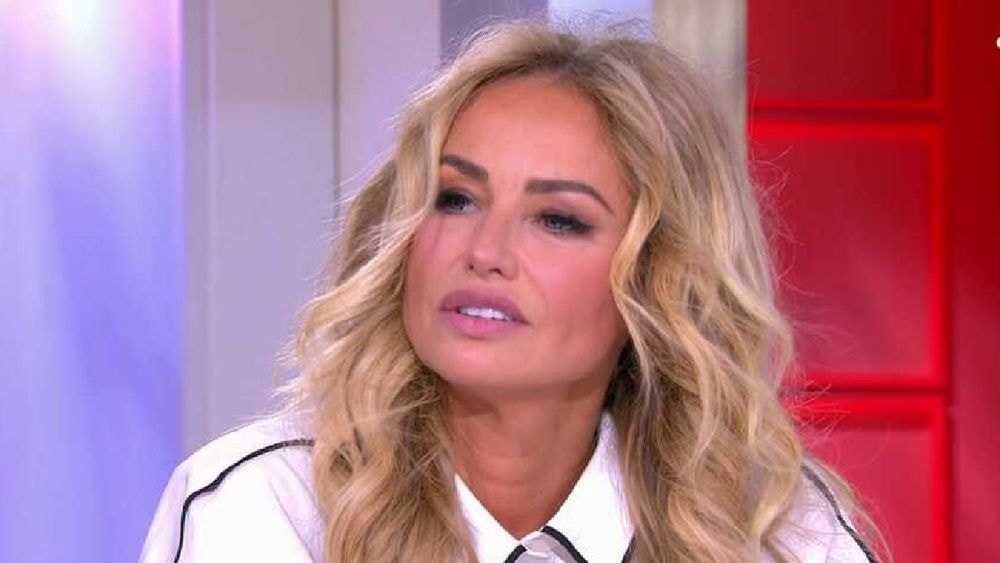 « C’était un miracle » : Adriana Karembeu, maman à 46 ans