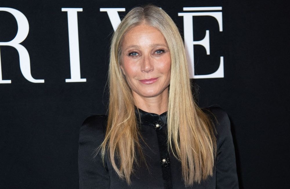 Gwyneth Paltrow célèbre les 18 ans de son fils Moses, le sosie de son père Chris Martin
