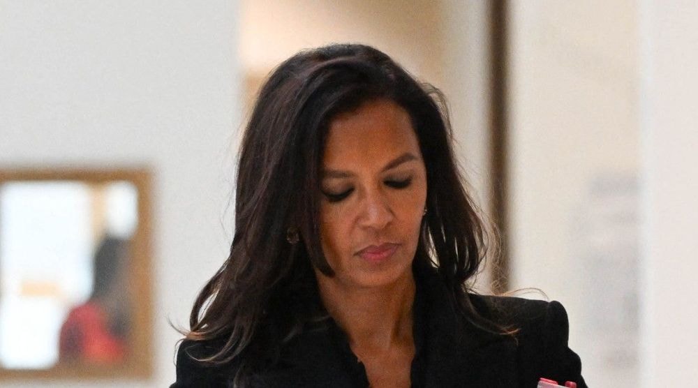 A 57 ans, Karine Le Marchand (L'amour est dans le pré) lucide sur ses relations amoureuses : "C'est bullshit"