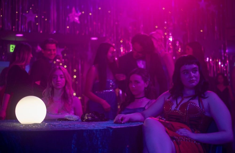 « Euphoria » : Qui est la photographe Petra Collins qui accuse Sam Levinson de plagiat ?