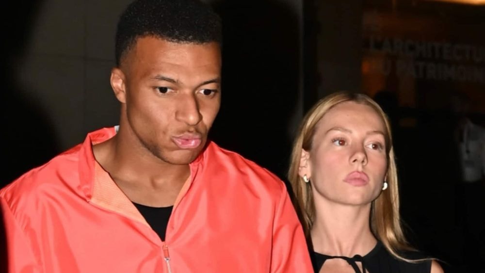 Ester Expósito : elle dénonce des "rumeurs absurdes" concernant sa relation avec Kylian Mbappé et saisit la justice !