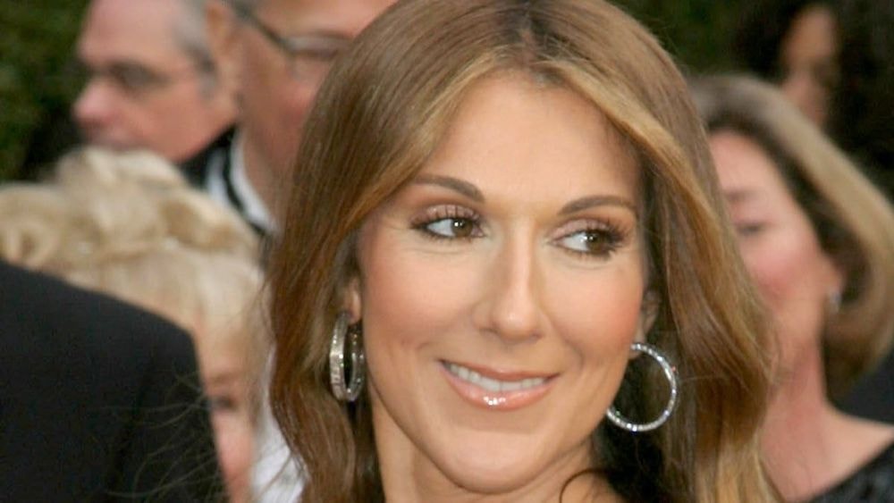 Céline Dion (56 ans) attirée par les femmes ? Sa biographe révèle sa "zone d'ombre"