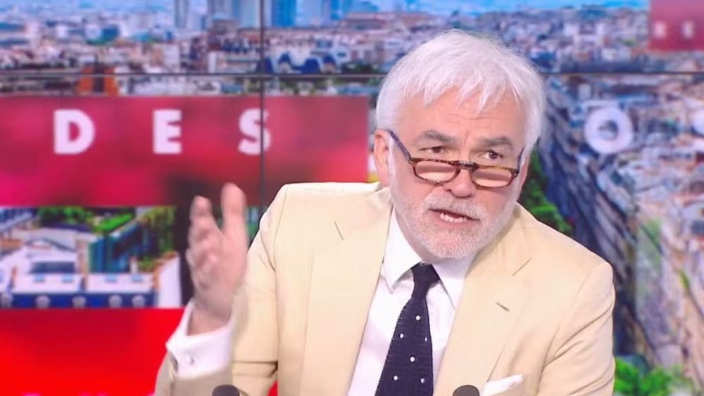 "J'ai pensé à une fake news" : Pascal Praud estomaqué par cette récente polémique