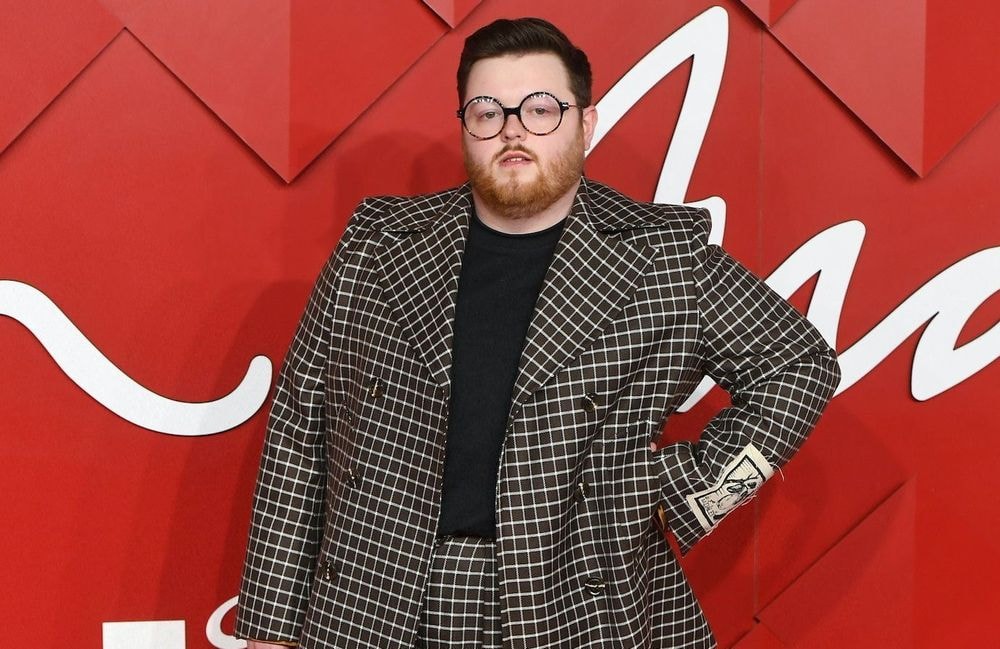 Qui est Steven Stokey-Daley, le créateur britannique qui a brillé à la Fashion Week de Londres ?