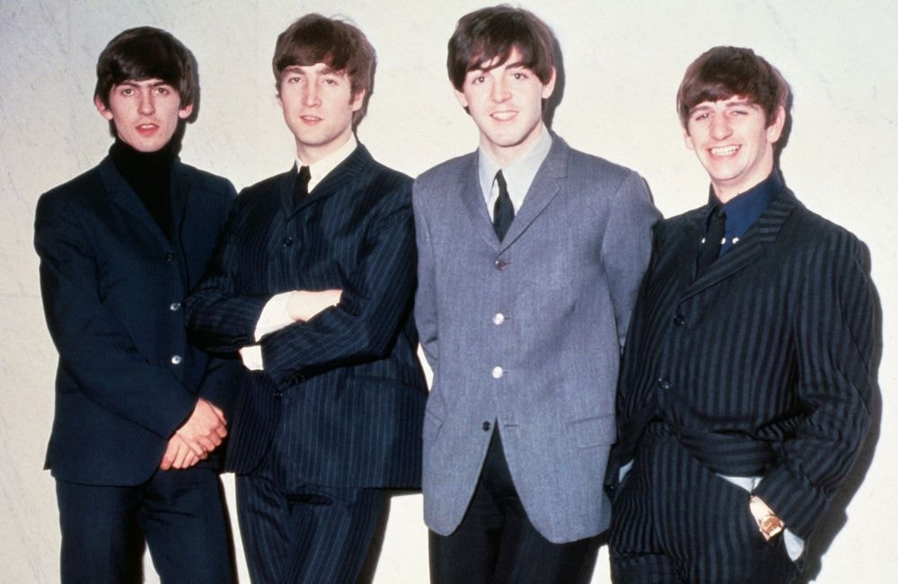 Ce chanteur britannique vient de détrôner les légendaires Beatles dans les charts