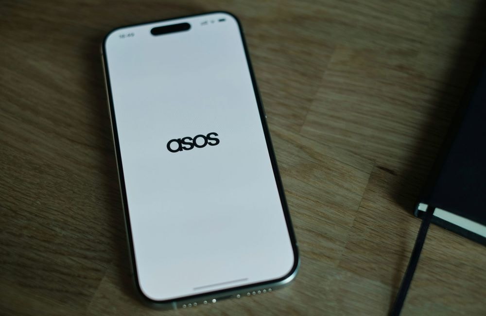 Quentin Griffiths, le co-fondateur du géant ASOS chute du 17ème étage en Thaïlande et décède à 58 ans