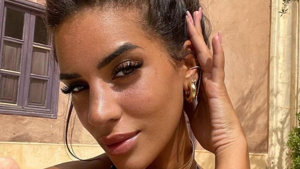 Marwa Merazka : une vidéo de la candidate adolescente sans chirurgie fait le buzz !