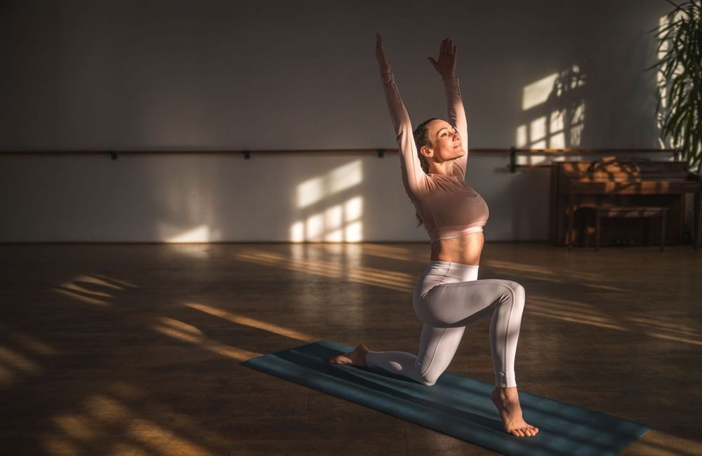 Cette posture de yoga permet de calmer l'anxiété tout en boostant la circulation lymphatique