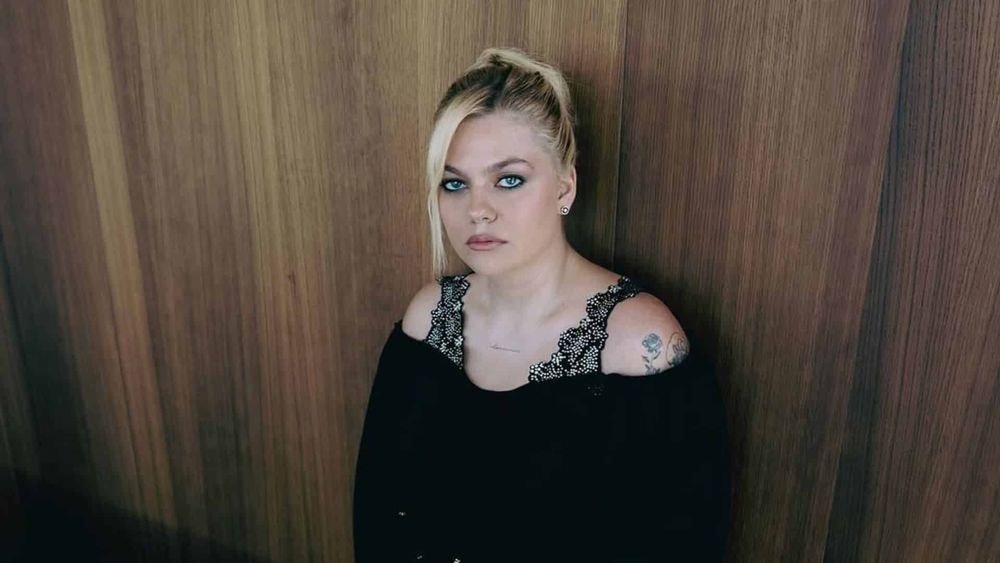 Louane : ce trouble handicapant dont souffre la chanteuse et qui lui a été découvert à l’âge de 8 ans