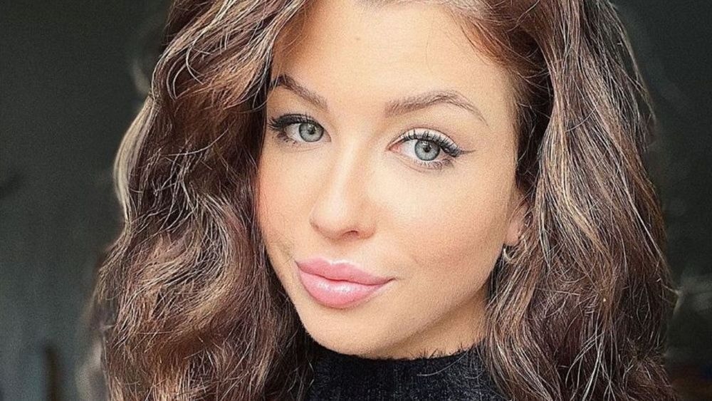 EnjoyPhoenix : déformée par les injections, elle se confie à ses fans