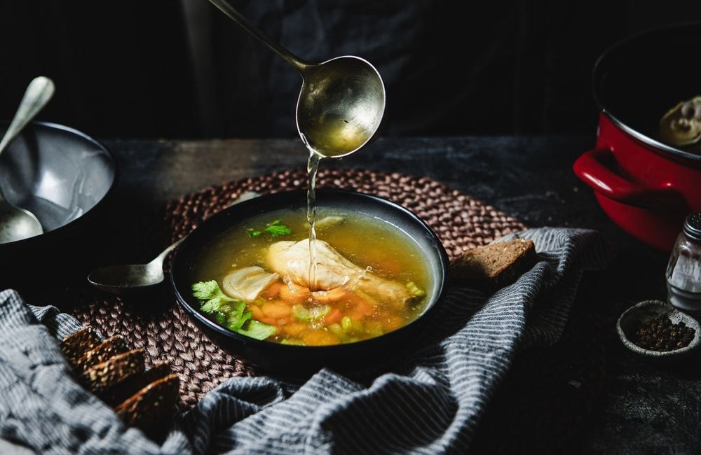 Comment faire un bouillon aromatique maison ?