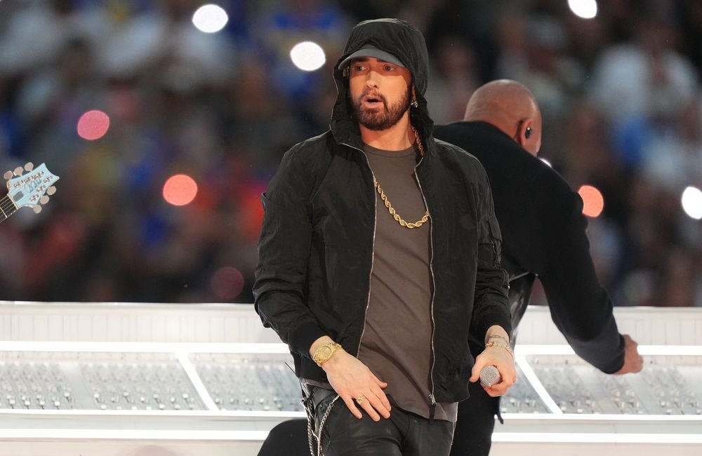 Eminem rend hommage sur scène à sa fille Hailie Jade pour son premier anniversaire de mariage