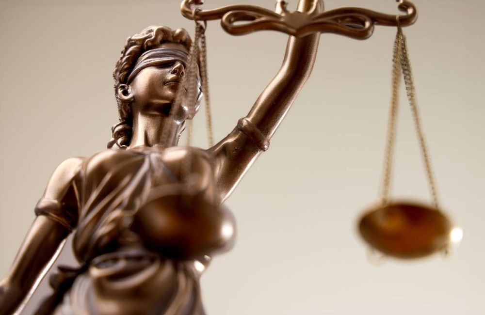 Un ex-policier de la brigade des mineurs condamné à quinze ans de prison pour le viol de deux enfants
