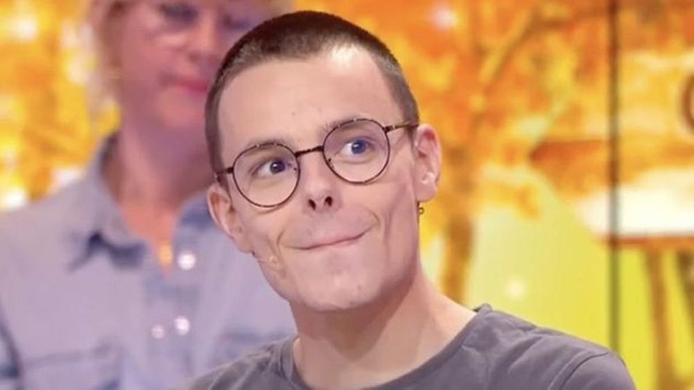 Les Douze coups de midi : Jean-Luc Reichmann interroge Emilien sur son couple, le champion gêné ? Il répond cash