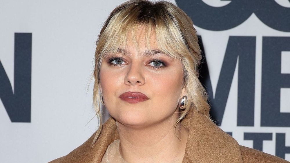 Louane revient sur ce trouble qui l'a isolé enfant : "Incapable de me tenir"