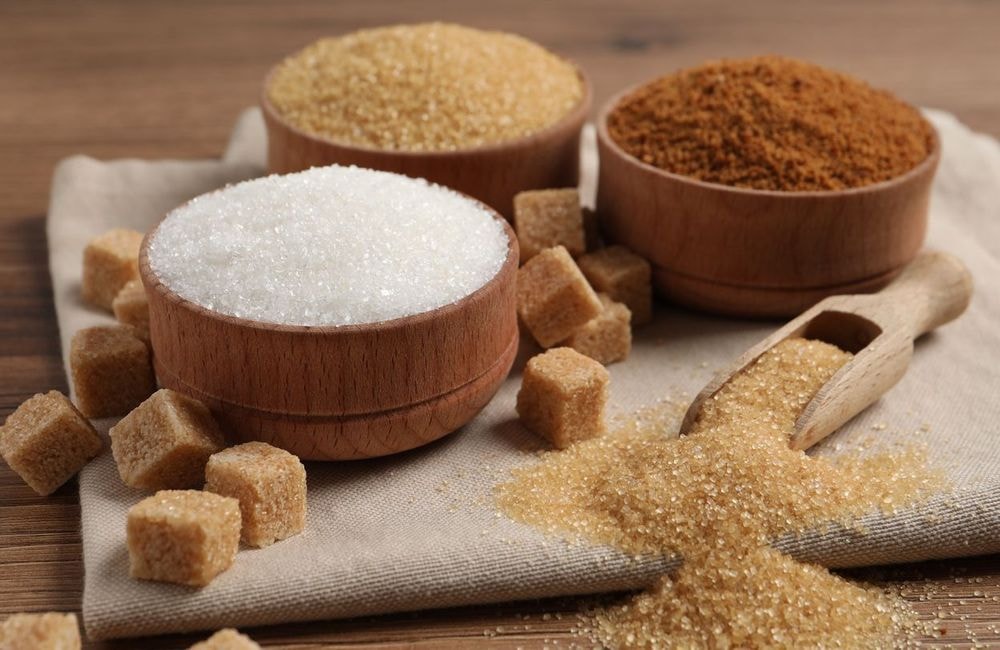 Le sucre de canne est-il meilleur pour la santé que le sucre blanc ?