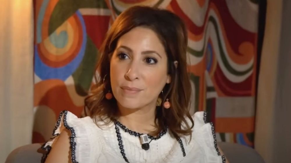 À 44 ans, Léa Salamé choque et fait une infidélité à son homme : "J'ai embrassé...