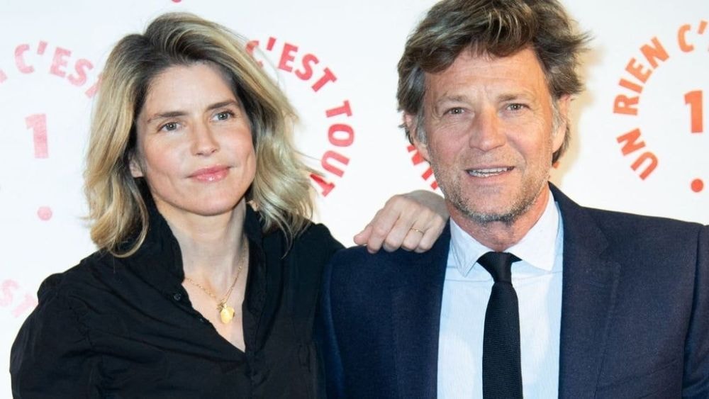 Alice Taglioni et Laurent Delahousse taxés de "macronistes" : l'histoire derrière ce rare cliché de vacances qui fait réagir la toile