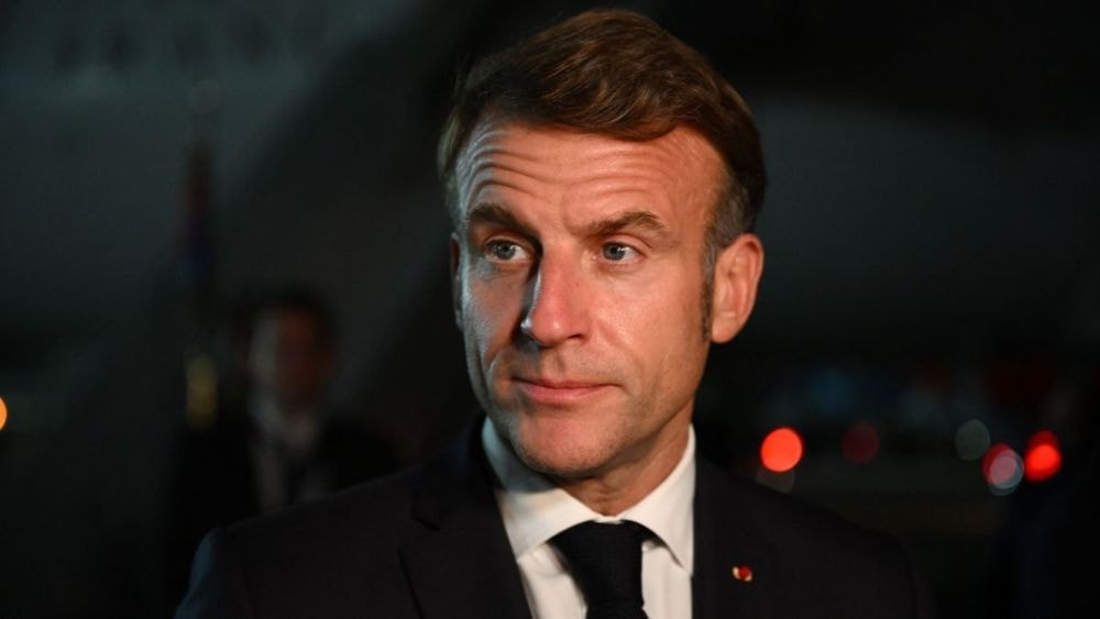 "Il s'est littéralement carbonisé" : Pascal Praud s'en prend brutalement à Macron
