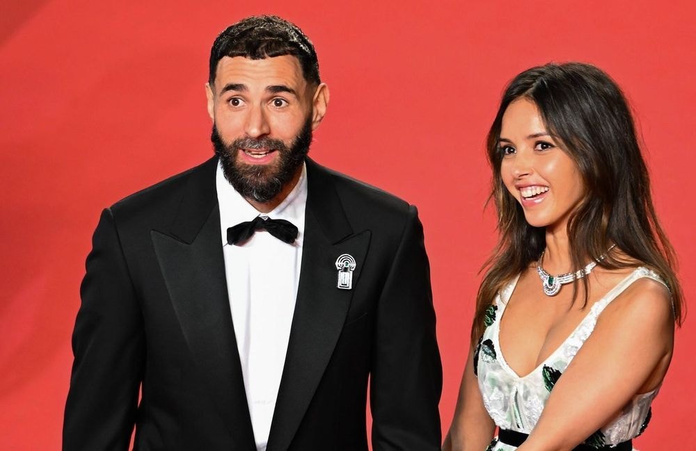 Lyna Khoudri dévoile de rares clichés avec Karim Benzema, son « roi »