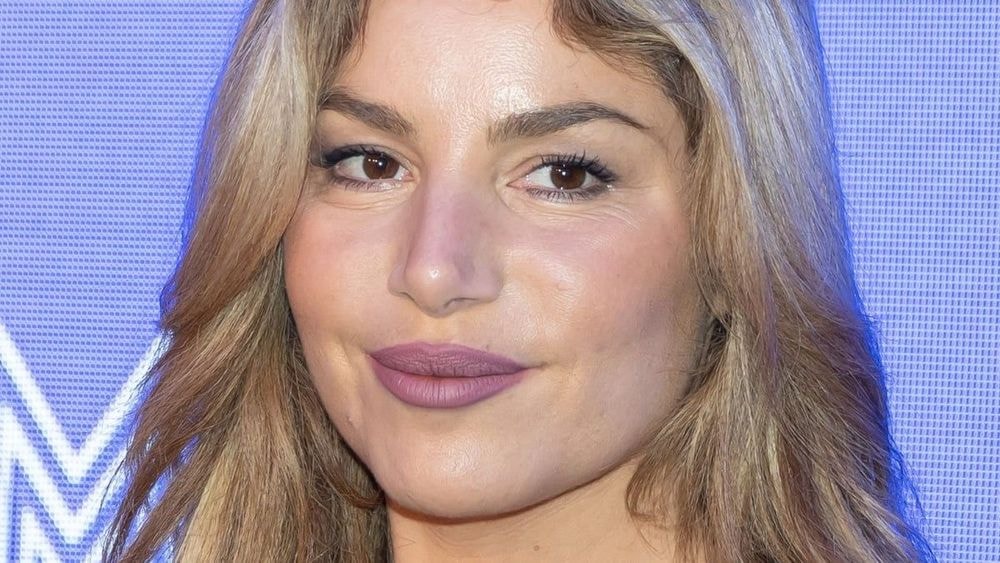 Lola Marois dans un bikini riquiqui, la chérie de Jean-Marie Bigard part "à la conquête de l'Amérique" pour les vacances