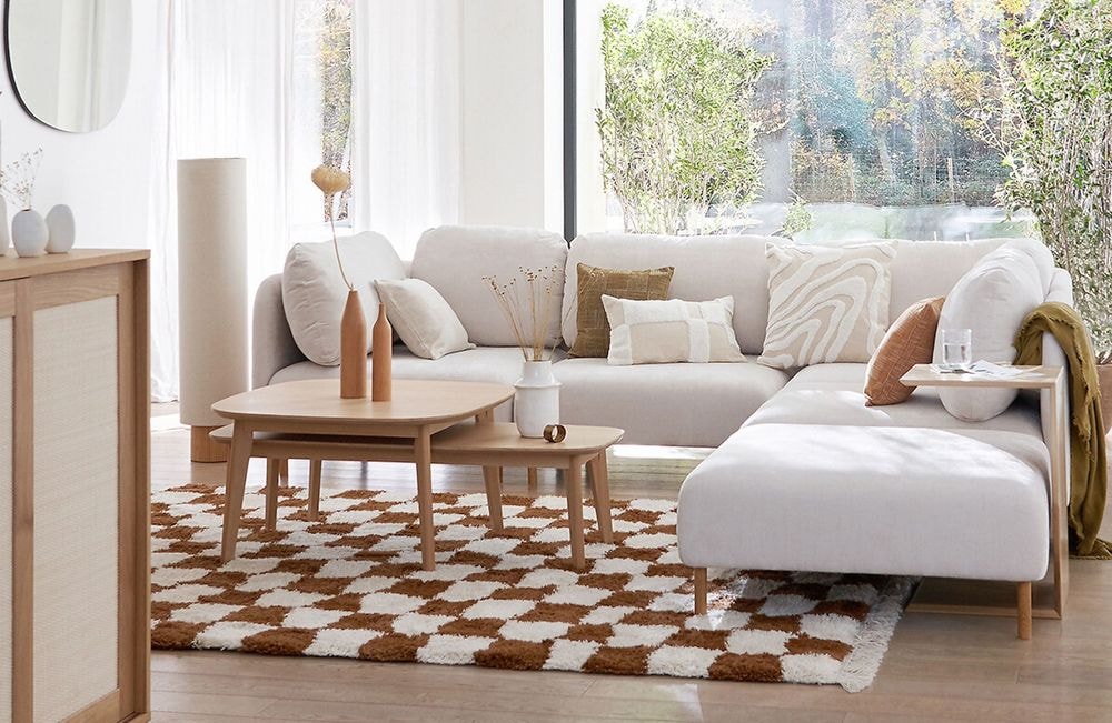 Osez le motif damier en créant un tapis DIY au style graphique